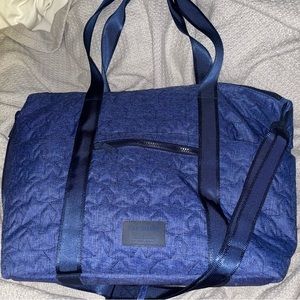Vera Bradley Reactive Deluxe Tote